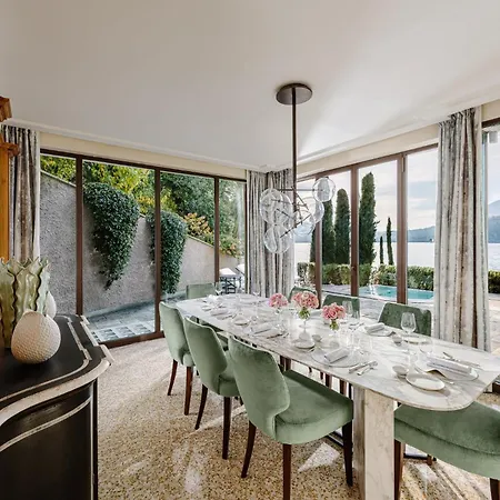 Mandarin Oriental, Di Hotell