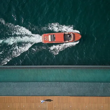 Mandarin Oriental, Di